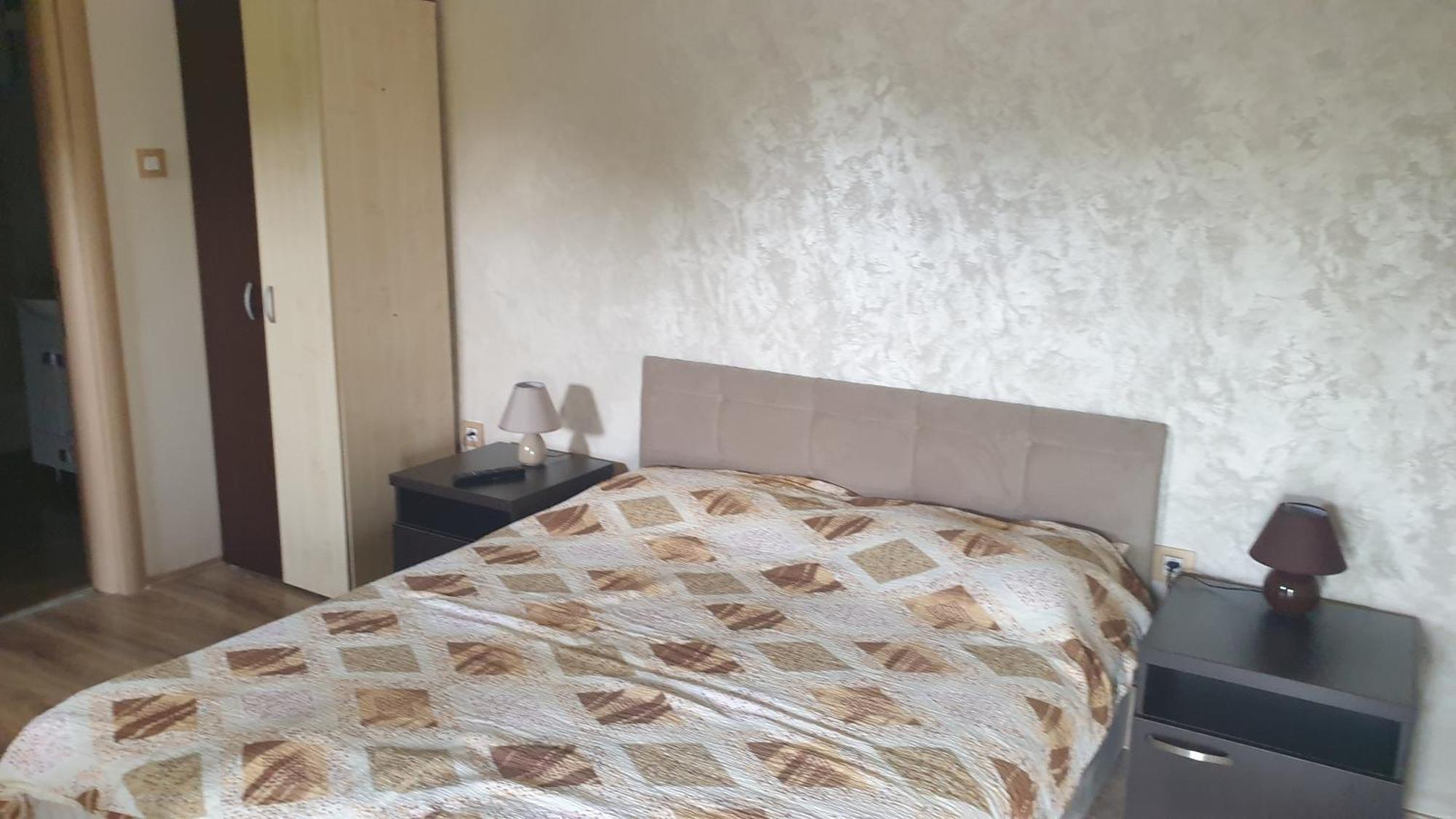 Apartments Kamenjar Novi Sad Room photo